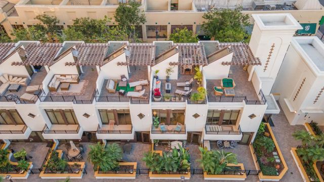 700 W Harbor Drive TH5, San Diego, CA 92101