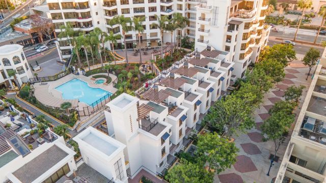 700 W Harbor Drive TH5, San Diego, CA 92101