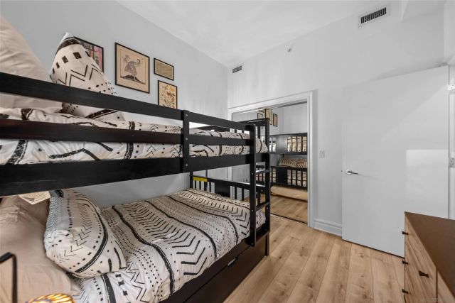 700 W Harbor Drive TH5, San Diego, CA 92101