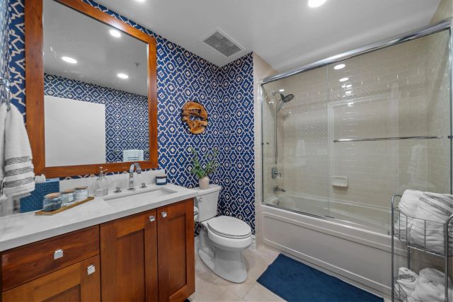 700 W Harbor Drive TH5, San Diego, CA 92101