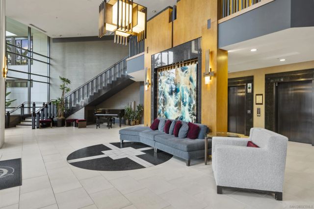 700 W Harbor Drive TH5, San Diego, CA 92101