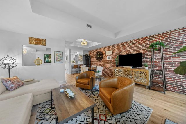 700 W Harbor Drive TH5, San Diego, CA 92101