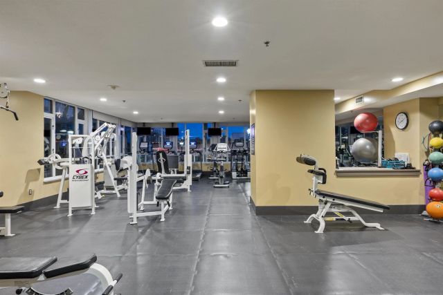 700 W Harbor Drive TH5, San Diego, CA 92101