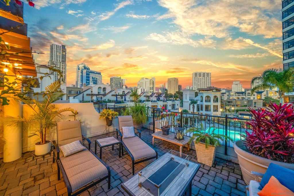 700 W Harbor Drive TH5, San Diego, CA 92101