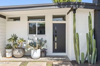 3402 E SELLS Drive, Phoenix, AZ 85018