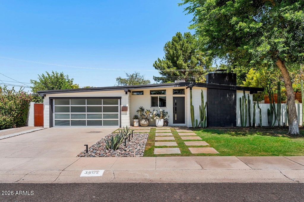 3402 E SELLS Drive, Phoenix, AZ 85018 — photo 2