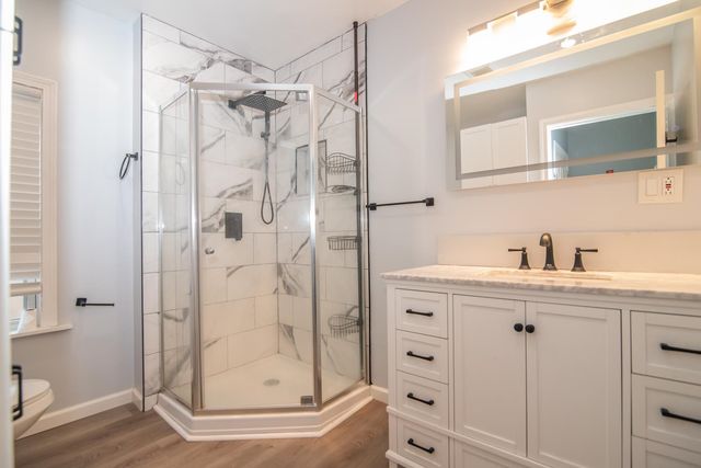 10 Auburn Road, Londonderry, NH 03053