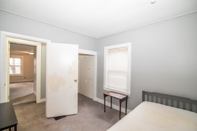 10 Auburn Road, Londonderry, NH 03053