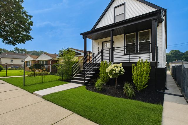 1223 W 112th Street, Chicago, IL 60643