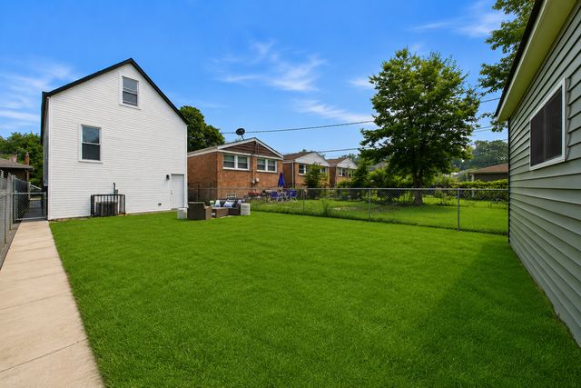 1223 W 112th Street, Chicago, IL 60643