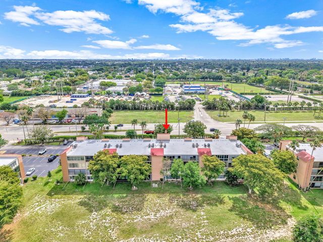 363 N Rock Island Road 205, Margate, FL 33063