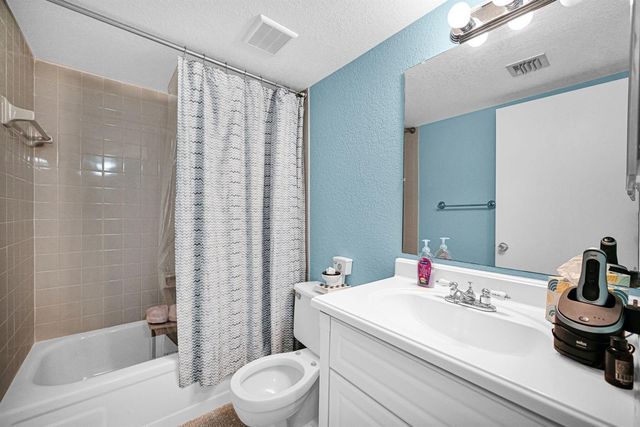 363 N Rock Island Road 205, Margate, FL 33063