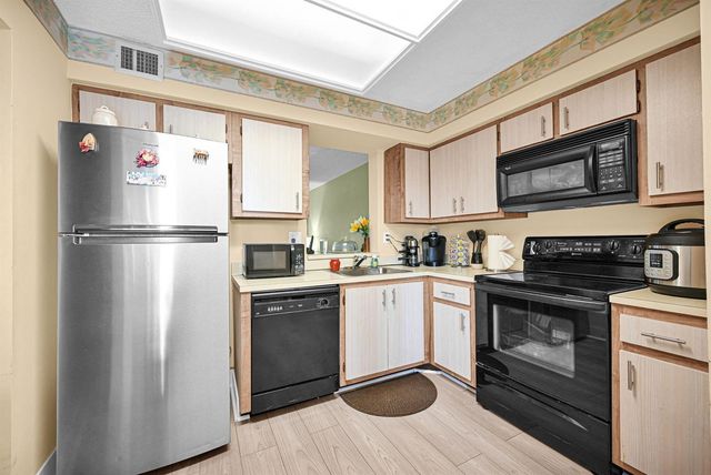 363 N Rock Island Road 205, Margate, FL 33063