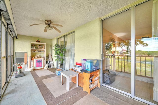 363 N Rock Island Road 205, Margate, FL 33063