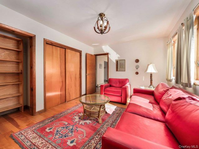 118 Split Rock Drive, Barryville, NY 12719