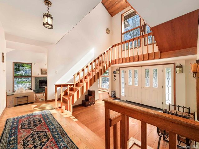 118 Split Rock Drive, Barryville, NY 12719