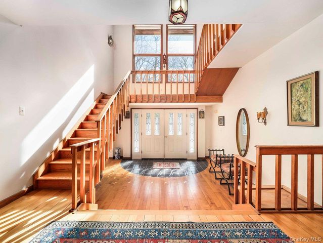 118 Split Rock Drive, Barryville, NY 12719