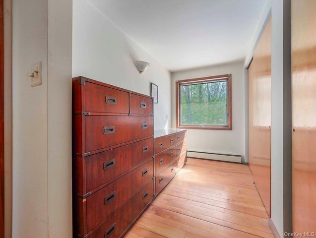 118 Split Rock Drive, Barryville, NY 12719