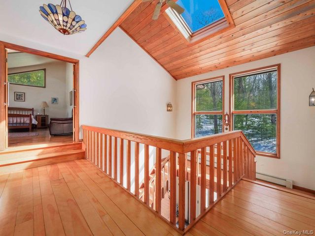 118 Split Rock Drive, Barryville, NY 12719