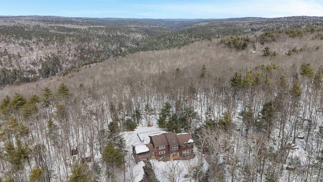 118 Split Rock Drive, Barryville, NY 12719