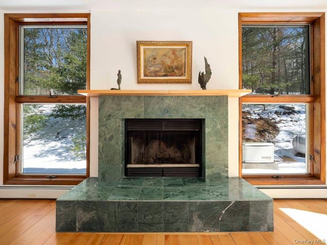 118 Split Rock Drive, Barryville, NY 12719