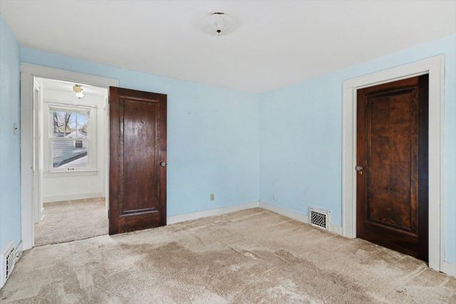 2516 Fairfield Avenue, Kalamazoo Twp, MI 49048