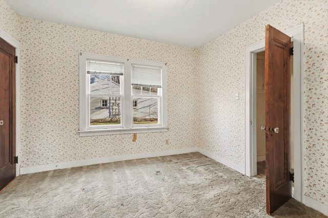 2516 Fairfield Avenue, Kalamazoo Twp, MI 49048