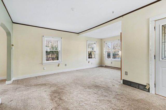 2516 Fairfield Avenue, Kalamazoo Twp, MI 49048