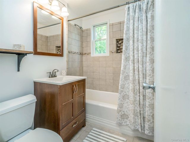 84U Glen Keith Road 84U, Glen Cove, NY 11542