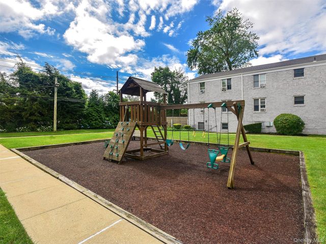 84U Glen Keith Road 84U, Glen Cove, NY 11542