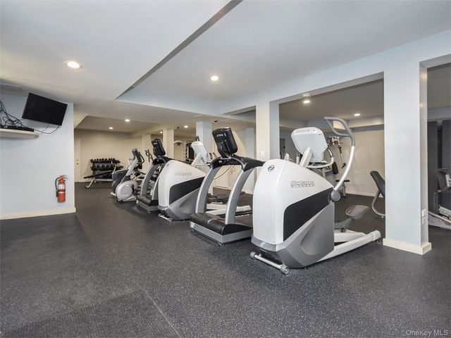 84U Glen Keith Road 84U, Glen Cove, NY 11542