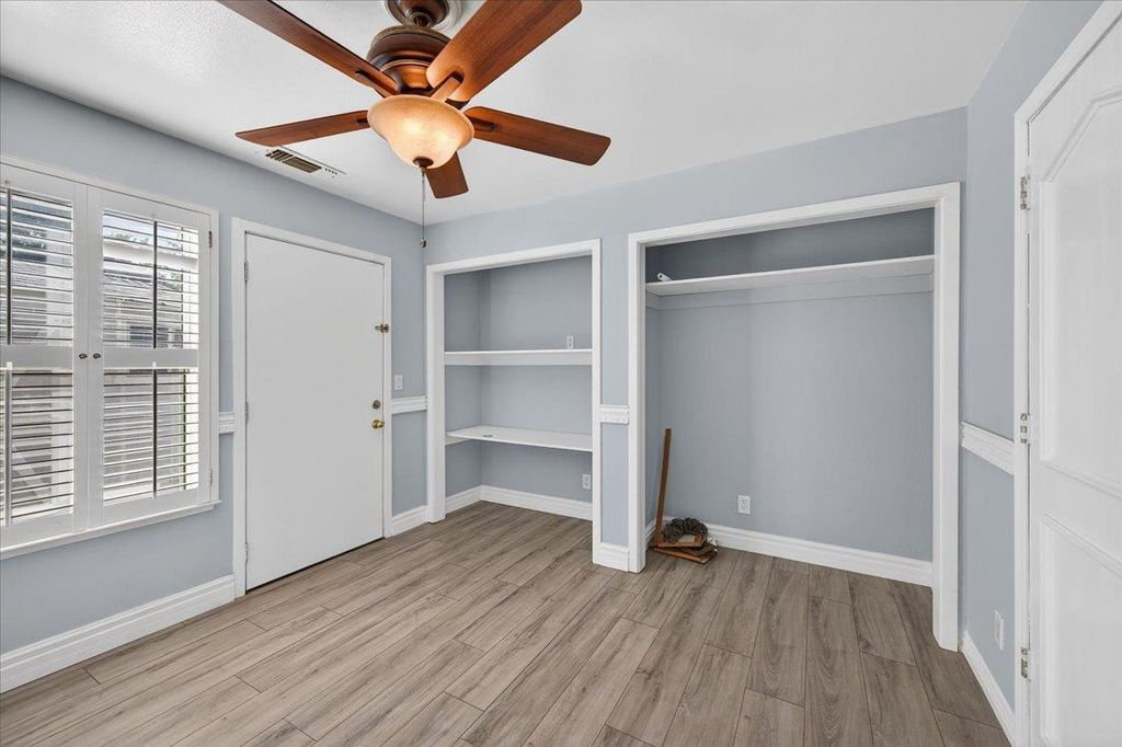 Image 35 of property listing at 8269 N 6th Street, Fresno, CA 93720