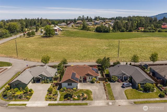 31 Lillian Ridge Drive, Sequim, WA 98382