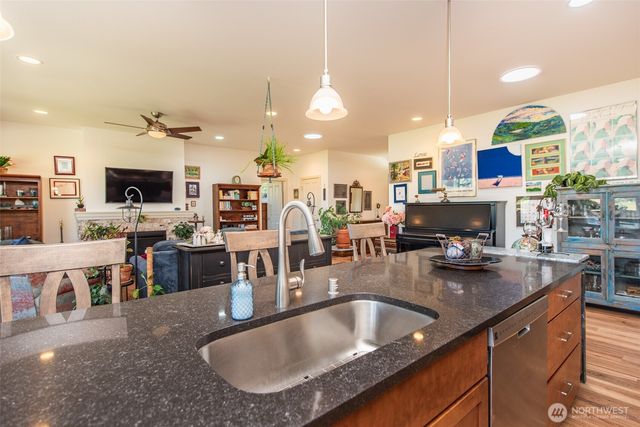 31 Lillian Ridge Drive, Sequim, WA 98382