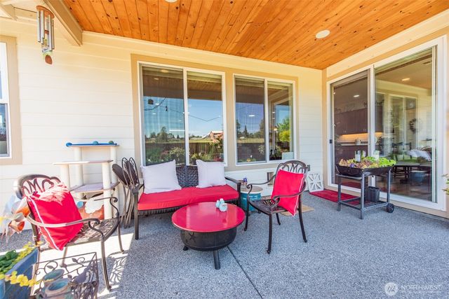 31 Lillian Ridge Drive, Sequim, WA 98382