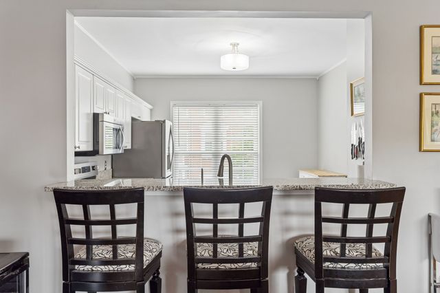 7252 Highway 70 S Apt 602, Nashville, TN 37221