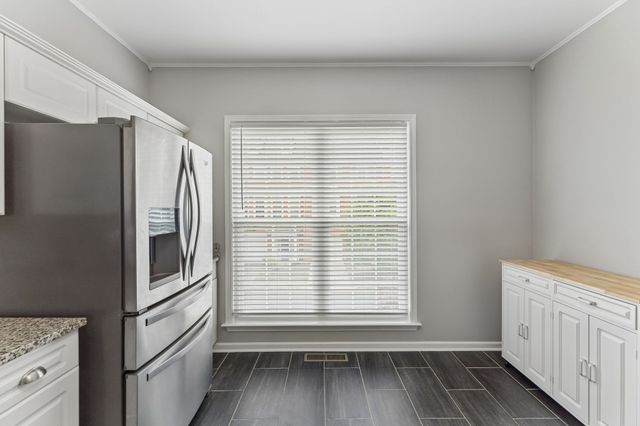 7252 Highway 70 S Apt 602, Nashville, TN 37221