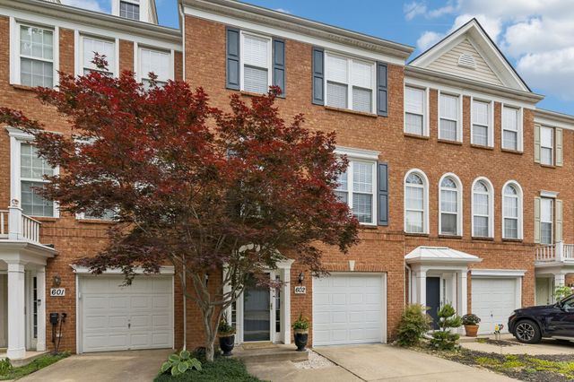 7252 Highway 70 S Apt 602, Nashville, TN 37221