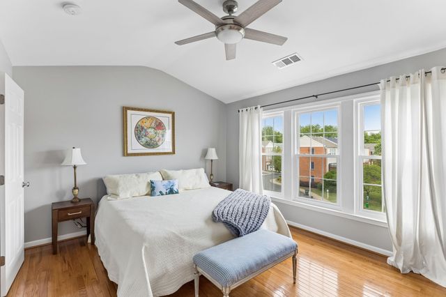 7252 Highway 70 S Apt 602, Nashville, TN 37221