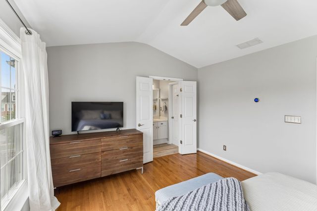 7252 Highway 70 S Apt 602, Nashville, TN 37221