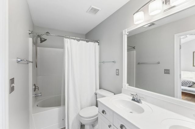7252 Highway 70 S Apt 602, Nashville, TN 37221