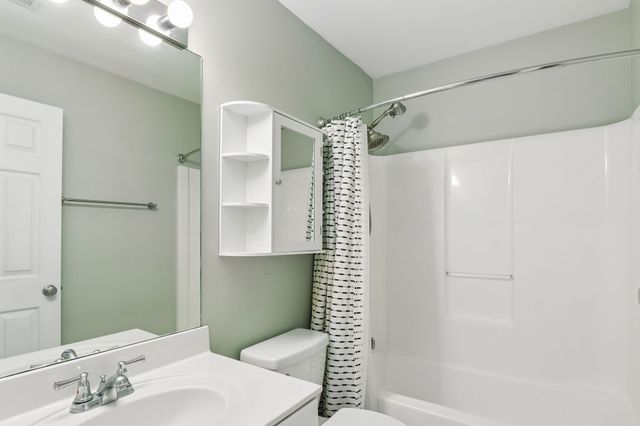 7252 Highway 70 S Apt 602, Nashville, TN 37221