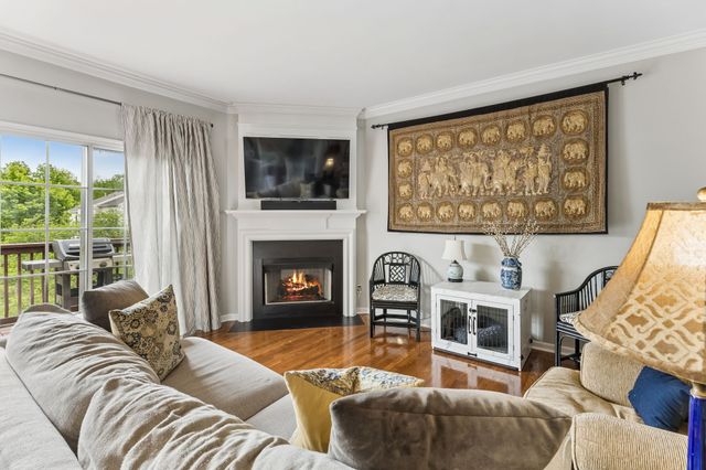 7252 Highway 70 S Apt 602, Nashville, TN 37221