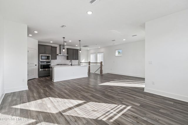 11160 FOSSIL Road, Jacksonville, FL 32256