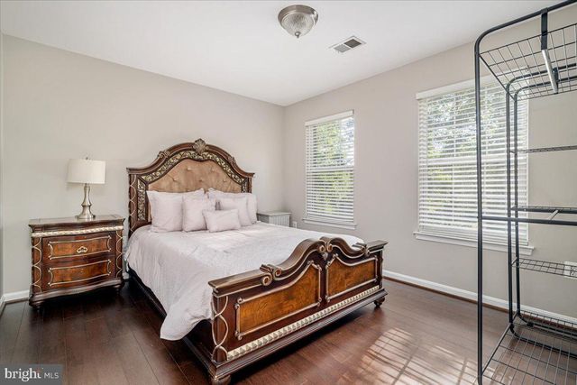 2300 SOMERSET DR, Jeffersonton, VA 22724