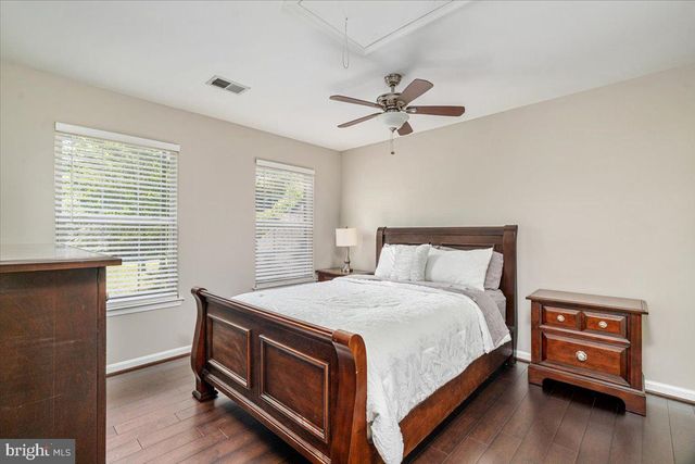 2300 SOMERSET DR, Jeffersonton, VA 22724