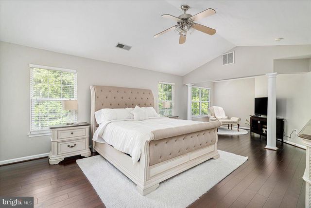 2300 SOMERSET DR, Jeffersonton, VA 22724
