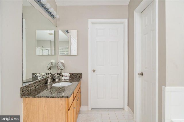 2300 SOMERSET DR, Jeffersonton, VA 22724