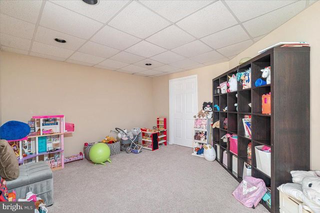 2300 SOMERSET DR, Jeffersonton, VA 22724