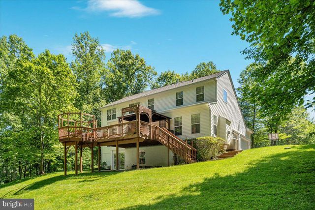 2300 SOMERSET DR, Jeffersonton, VA 22724